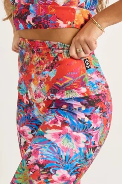 Believe The Hype Performance - Extra High Waisted Capri Leggings