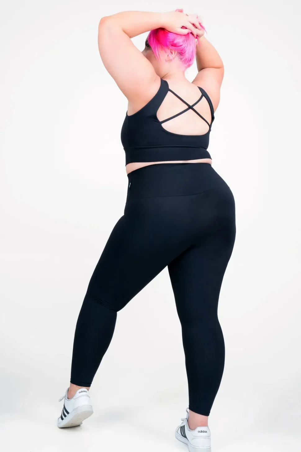 Black Body Contouring - High Waisted 7/8 Leggings