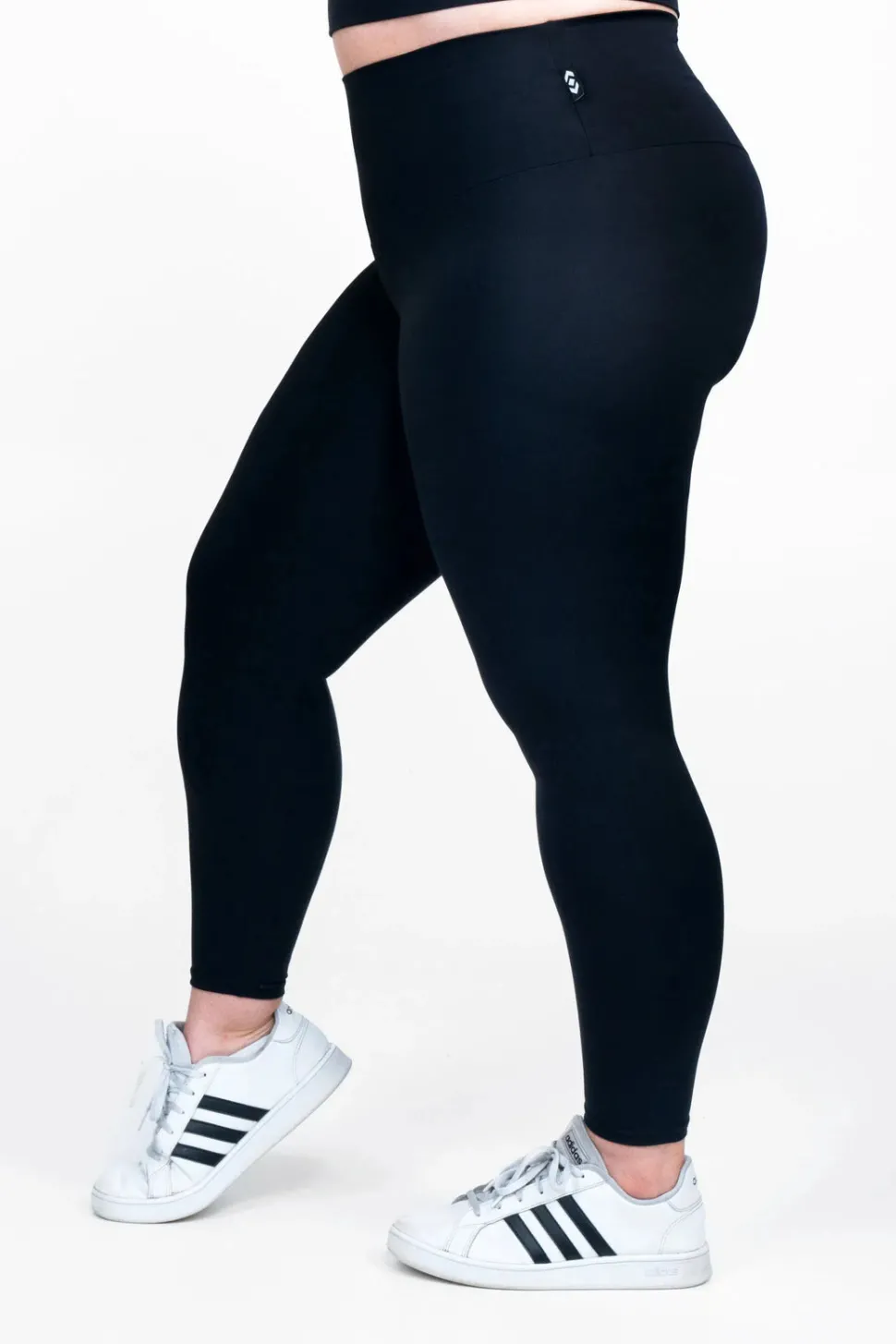Black Body Contouring - High Waisted 7/8 Leggings