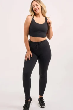 Black Body Contouring - Scoop Neck Comfort Crop Top