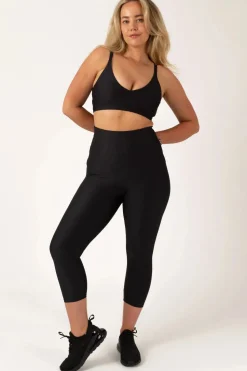 Black Performance - Extra High Waisted Capri Leggings
