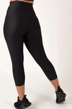 Black Performance - Extra High Waisted Capri Leggings