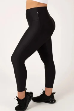 Black Performance - High Waisted 7/8 Leggings