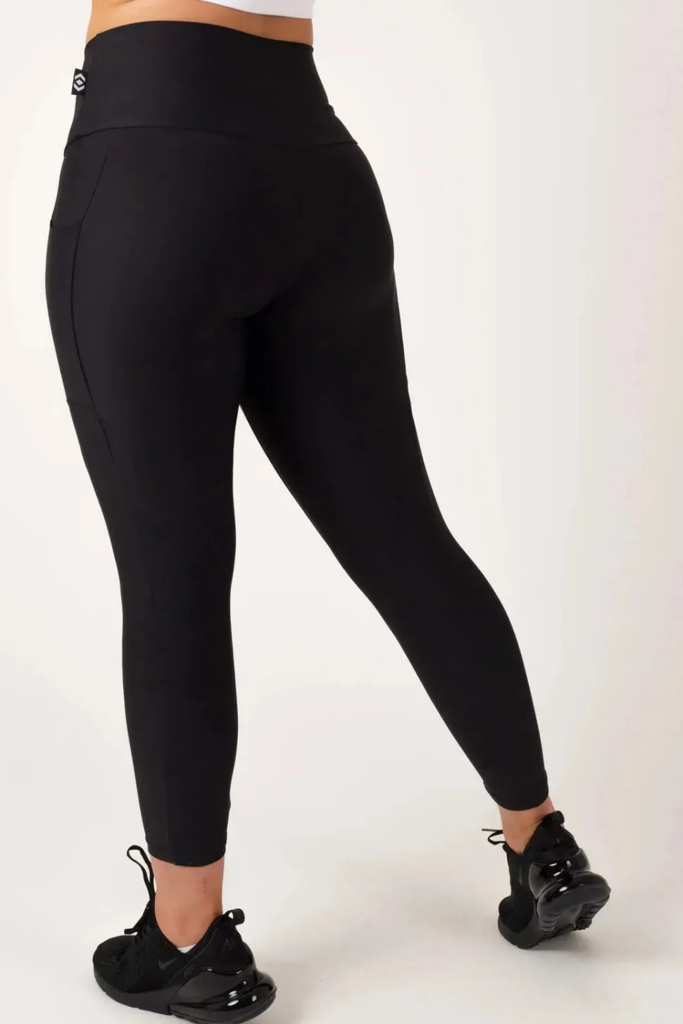 Black Performance - Panel Pocket High Waisted 7/8 Leggings