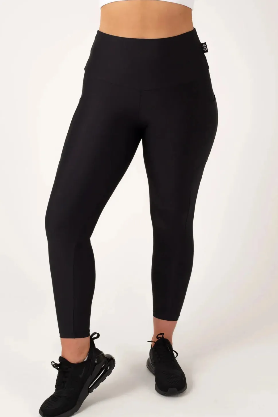 Black Performance - Panel Pocket High Waisted 7/8 Leggings