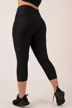 Black Performance - Pocket Booty Shaper High Waisted Capri Leggings