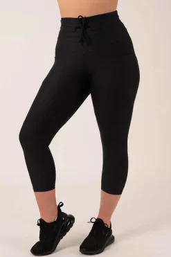 Black Performance - Pocket Booty Shaper Drawstring Capri Leggings