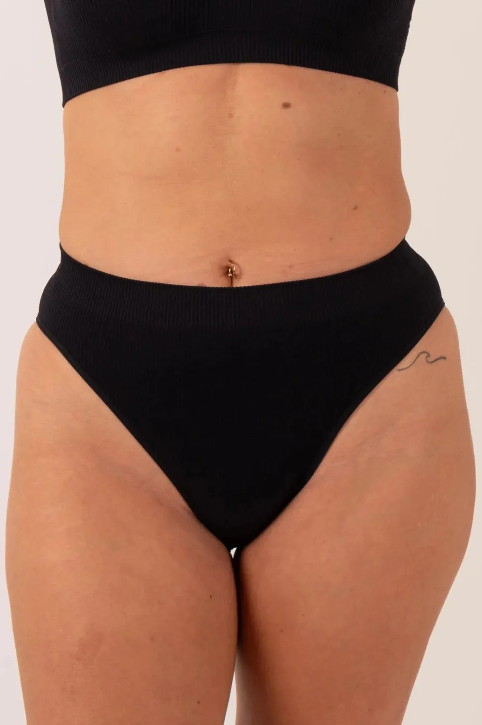 Black Rib Seam Free - High Waist Bikini Briefs