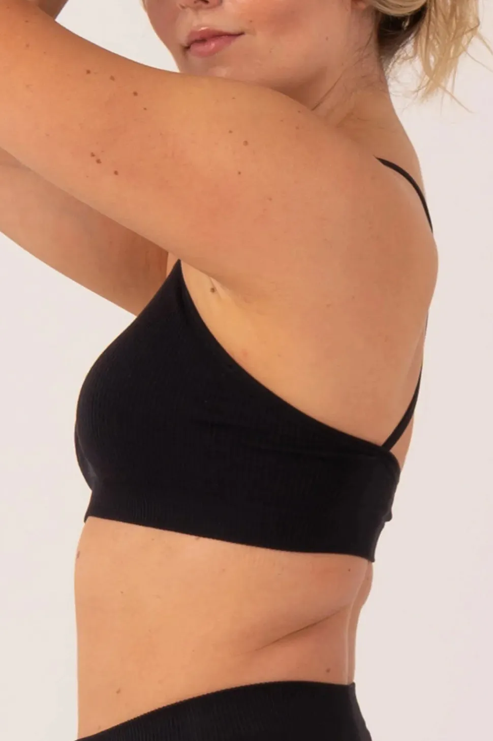 Black Rib Seam Free - Strappy Cross Over Bralette