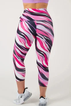 Catwalk Performance - Extra High Waisted Capri Leggings