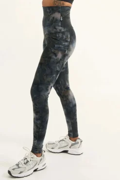 Dark and Moody Tie Dye Body Contouring - Panel Pocket Extra High Waisted Leggings