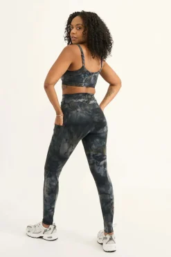 Dark and Moody Tie Dye Body Contouring - Panel Pocket Drawstring High Waisted Leggings