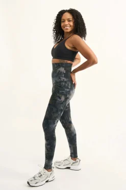 Dark and Moody Tie Dye Body Contouring - Panel Pocket Extra High Waisted Leggings