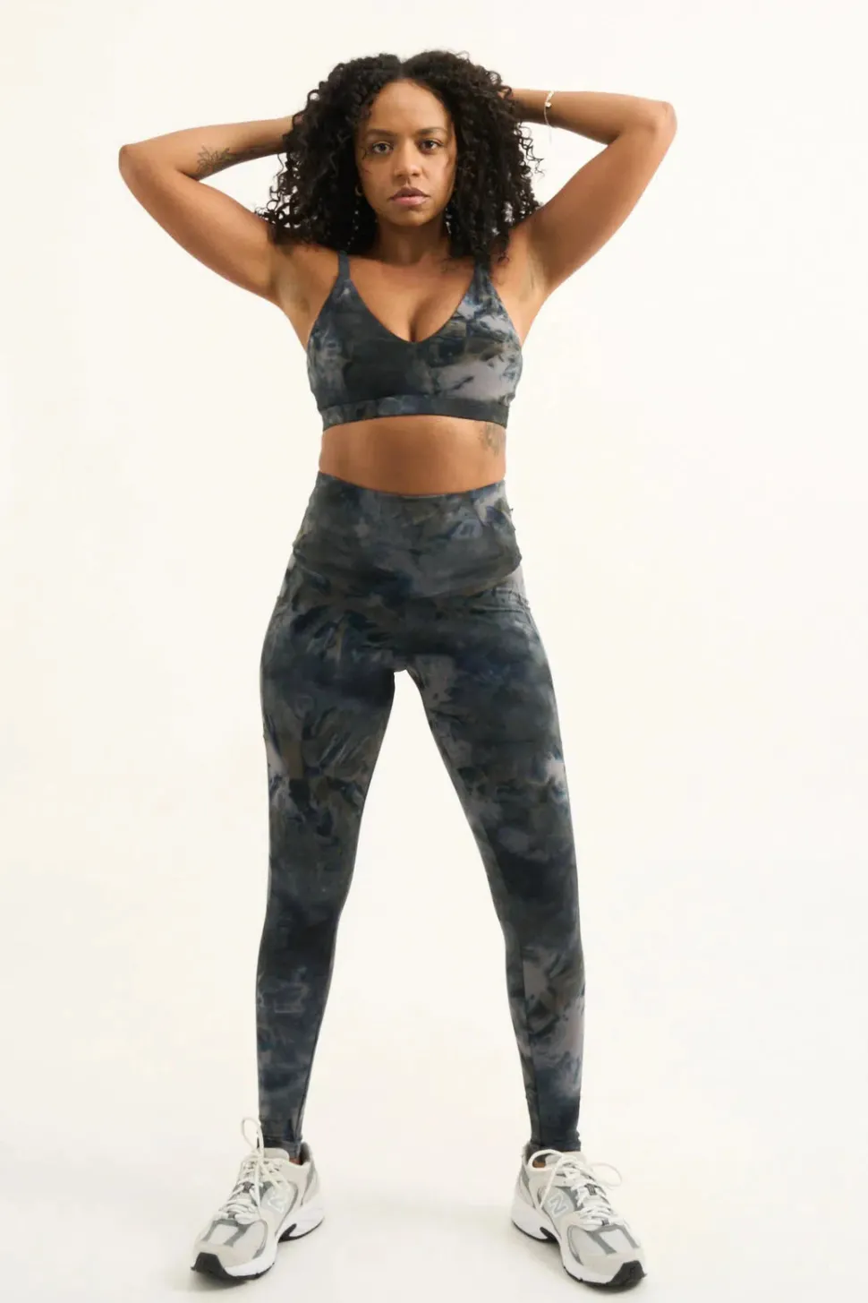 Dark and Moody Tie Dye Body Contouring - Panel Pocket High Waisted Leggings