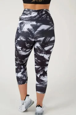 Destruction Performance - Extra High Waisted Capri Leggings