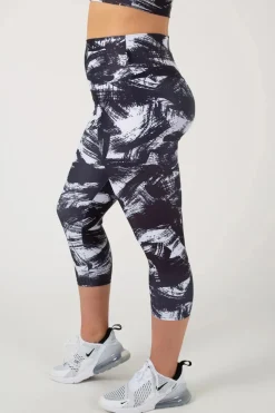 Destruction Performance - High Waisted Capri Leggings