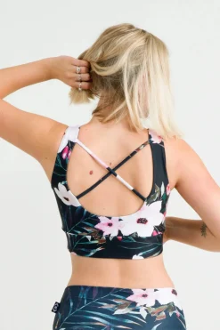 Exotic At Heart Performance - Scoop Neck Comfort Crop Top
