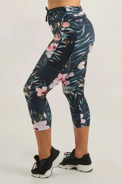 Exotic At Heart Performance - Panel Pocket Drawstring Capri Leggings