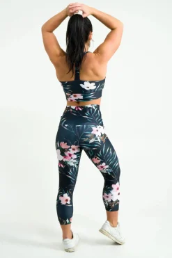 Exotic At Heart Performance - Extra High Waisted Capri Leggings