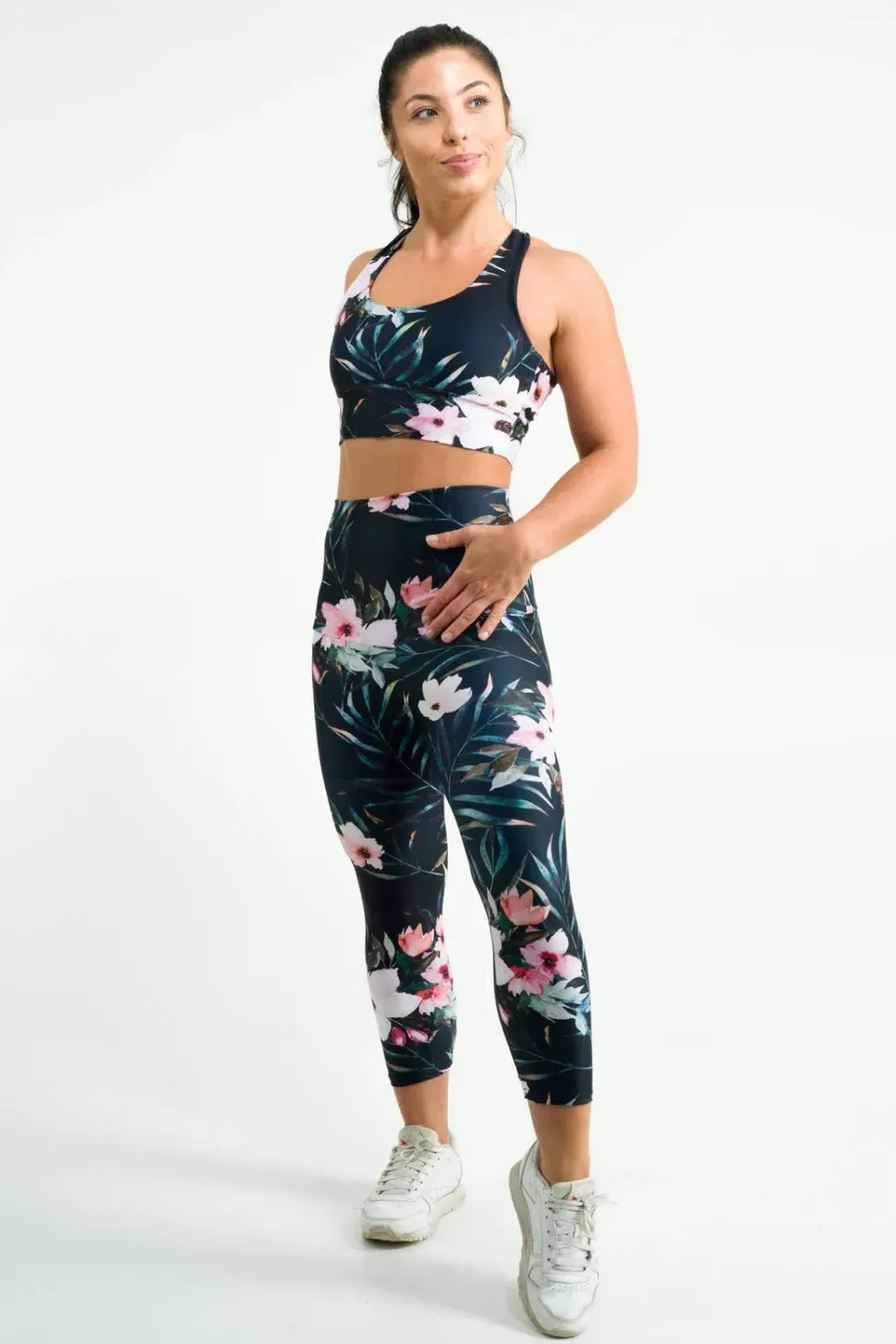 Exotic At Heart Performance - Extra High Waisted Capri Leggings