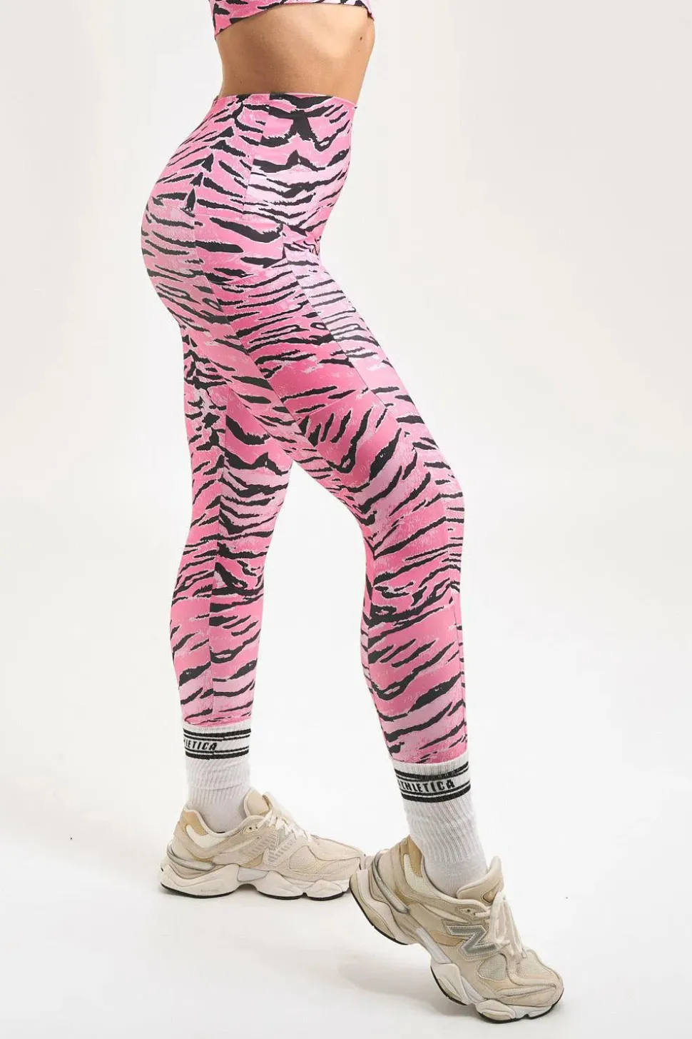Fight Like A Tiger Pink Performance - Panel Pocket Extra High Waisted Leggings