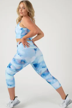 Fluid Performance - High Waisted Capri Leggings