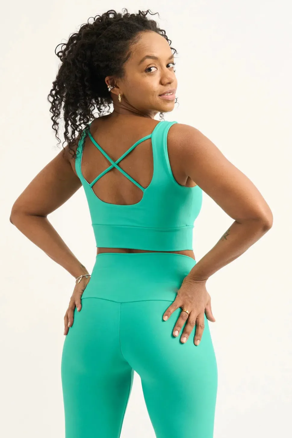 Jade Performance - Scoop Neck Comfort Crop Top