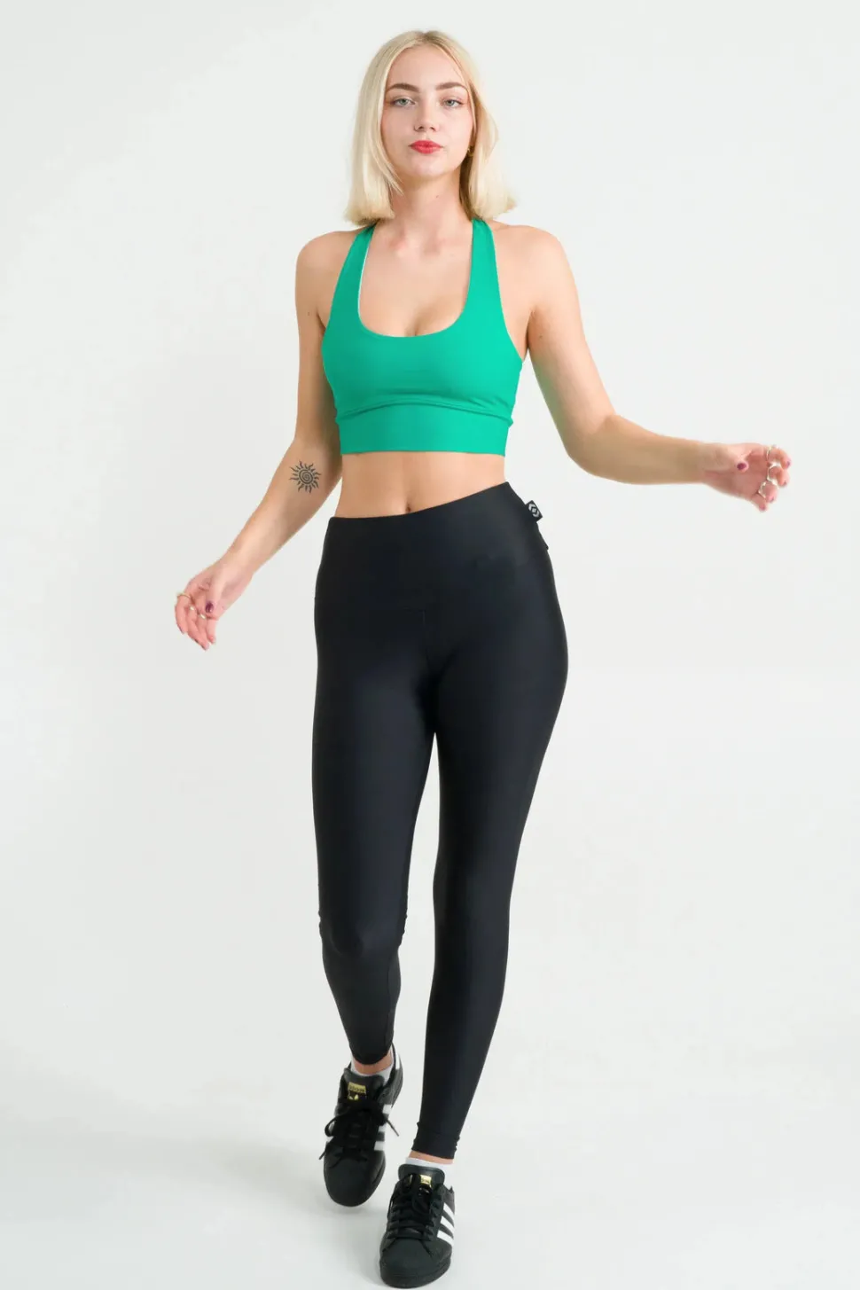 Jade Performance - T Back Comfort Crop Top