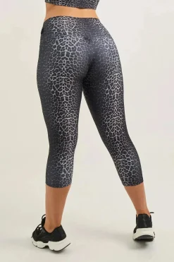 Jag Swag Black Performance - Luxe High Waisted Capri Leggings
