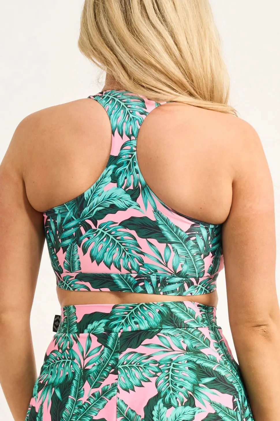 Leaf Your Mark Performance - Deep V Crop