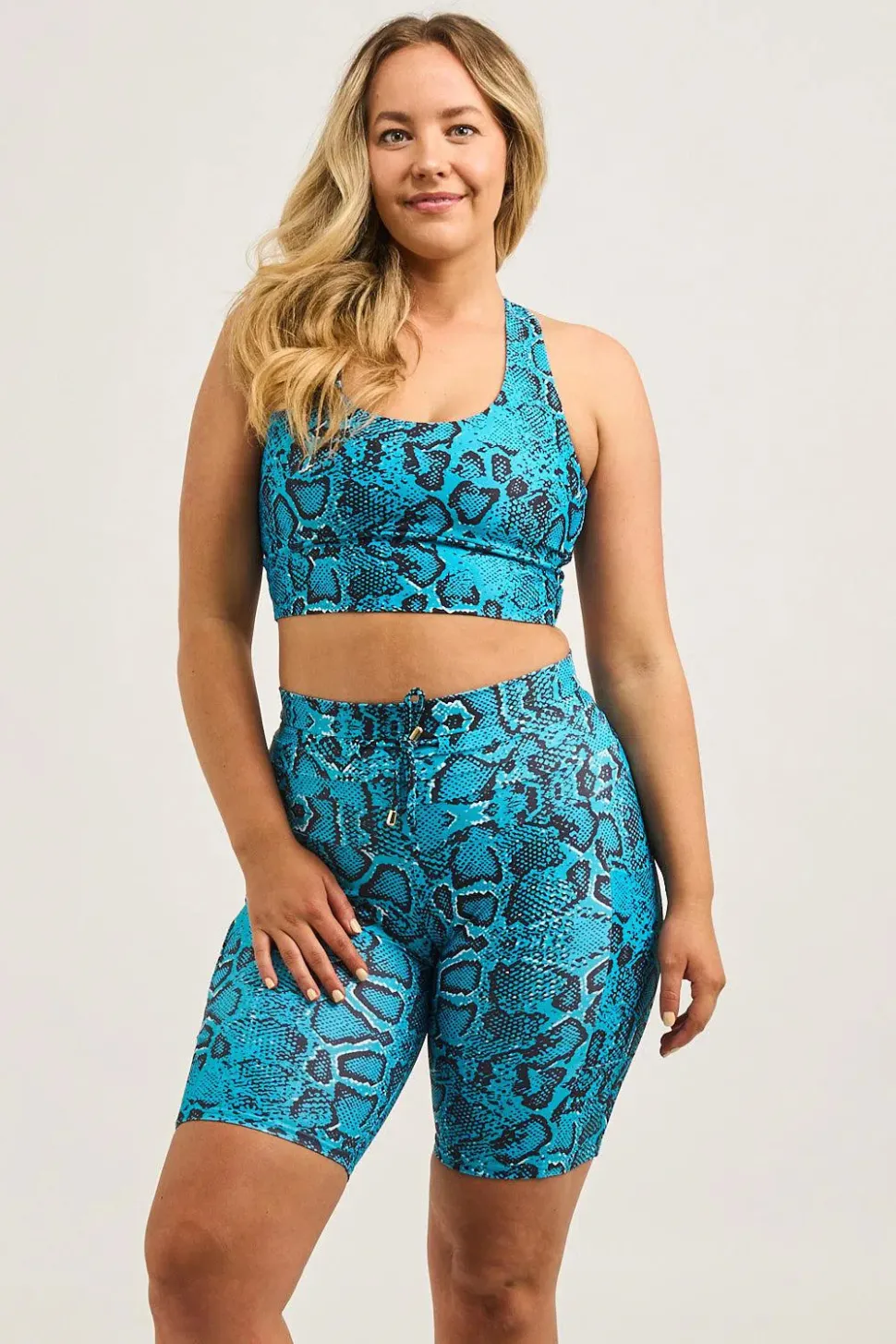 Medusa Jade Performance - Luxe T Back Comfort Crop Top