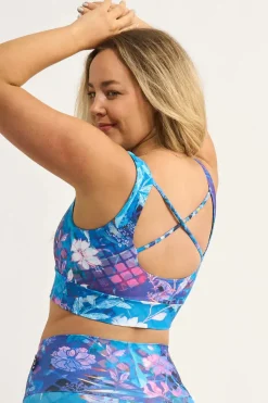 Mermaid Mafia Performance - Scoop Neck Comfort Crop Top