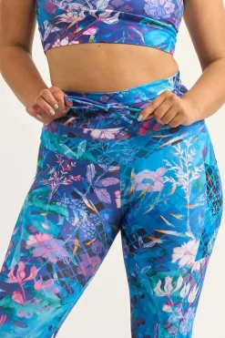 Mermaid Mafia Performance - Panel Pocket Drawstring Capri Leggings
