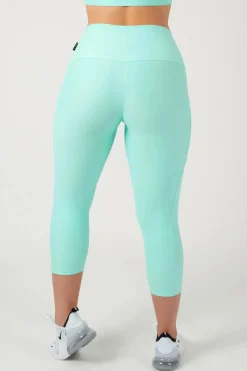 Mint Performance - Panel Pocket High Waisted Capri Leggings