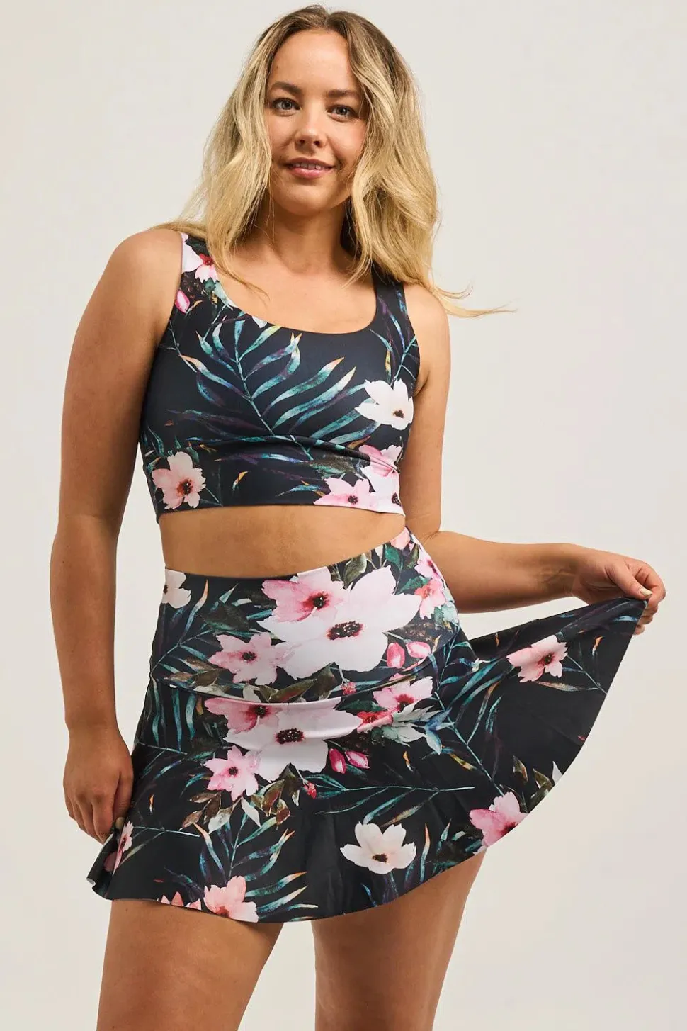 Performance High Waisted Simple Skort - Exotic At Heart
