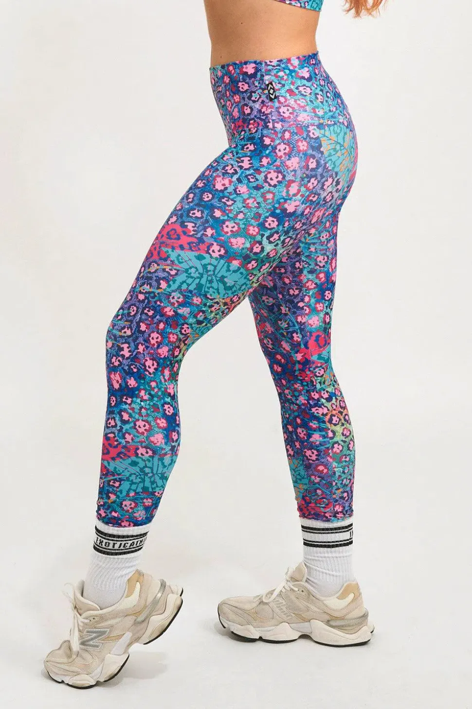 Plant One On Me Performance - High Waisted Leggings