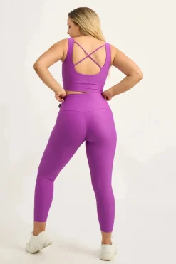 Purple Performance - Scoop Neck Comfort Crop Top