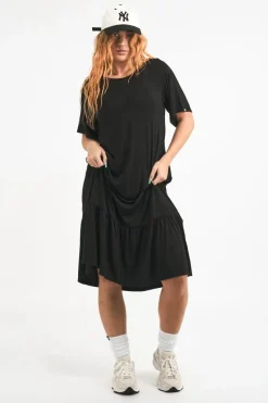 Slinky To Touch Lazy Girl Ruffle Dress - Black