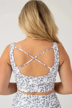 Snow Jag Performance - Scoop Neck Comfort Crop Top
