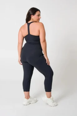 Soft To Touch Jogger Capris W/ Pockets - Black