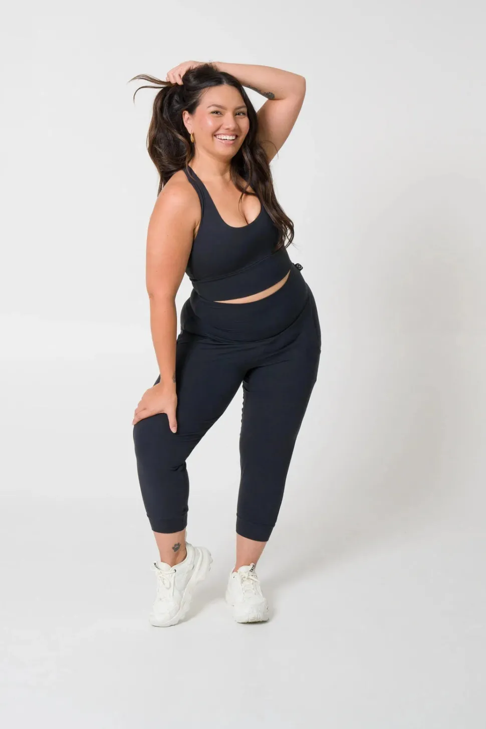 Soft To Touch Jogger Capris W/ Pockets - Black