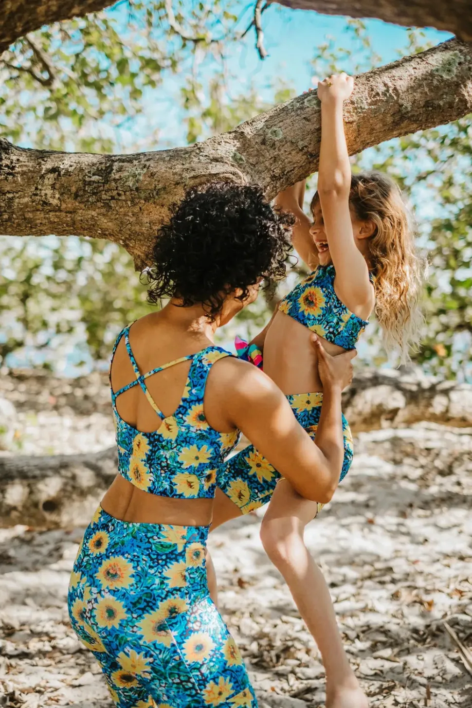 Sublime Performance - Scoop Neck Comfort Crop Top