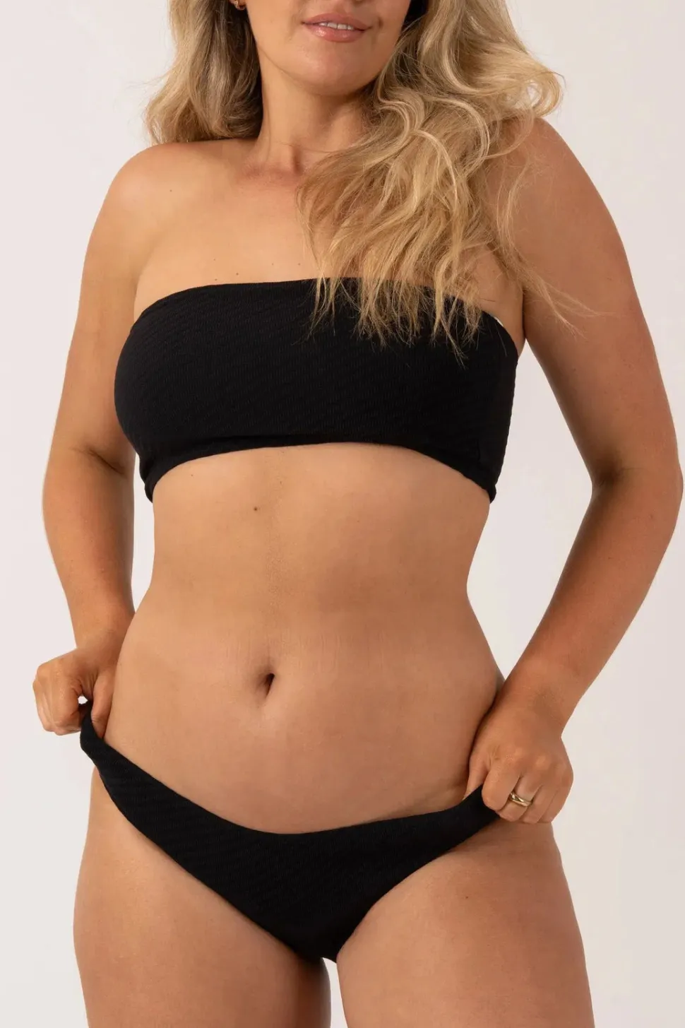 Textured Hipster Bikini Bottom - Black
