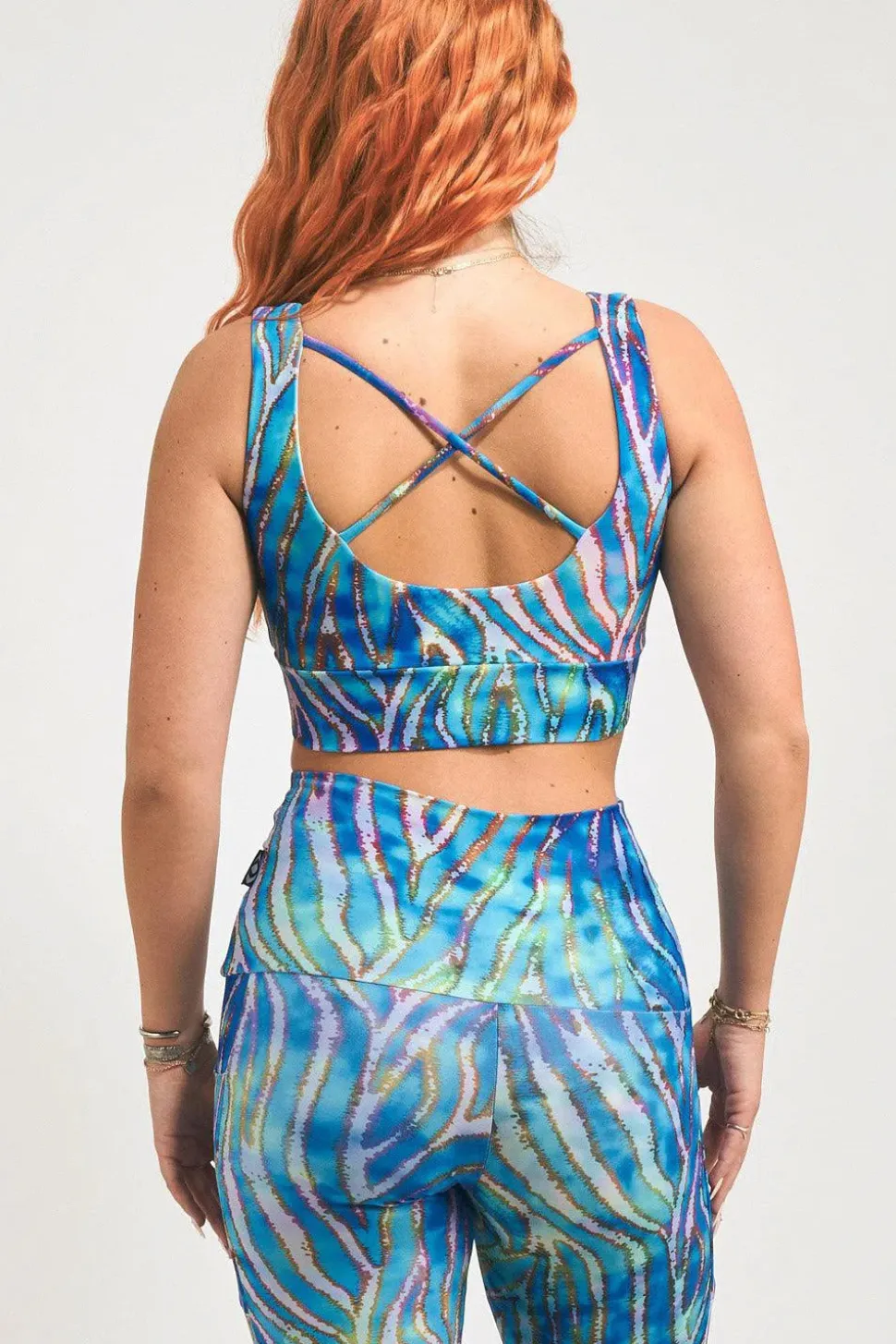Water Horse Performance - Scoop Neck Comfort Crop Top