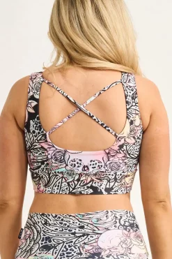 Way Badder Witch Performance - Scoop Neck Comfort Crop Top