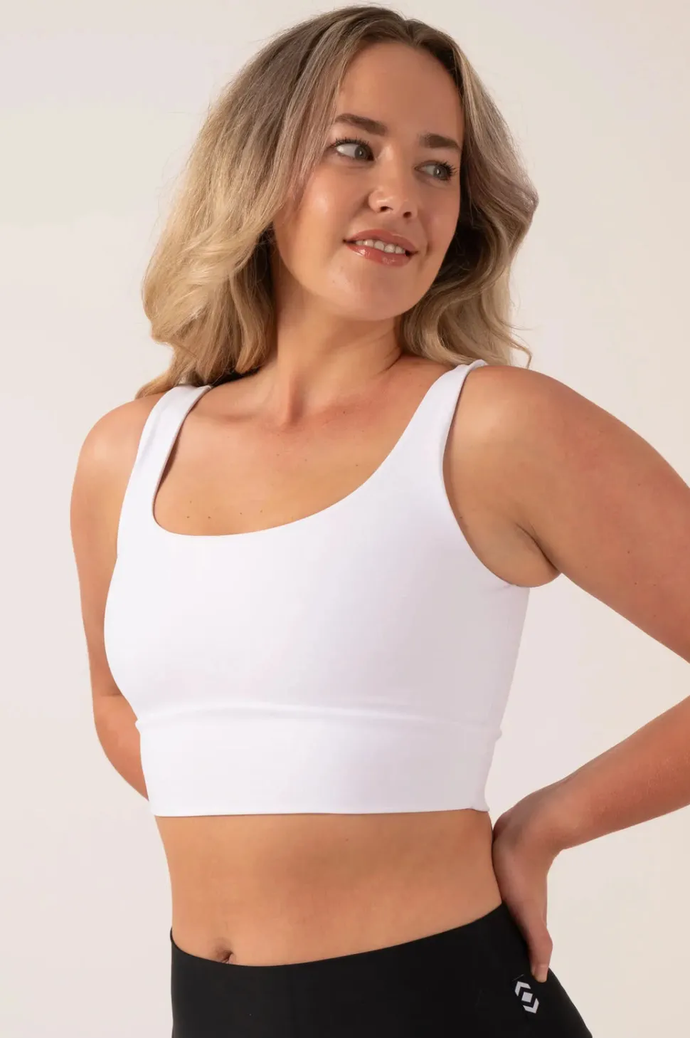 White Performance - Scoop Neck Comfort Crop Top